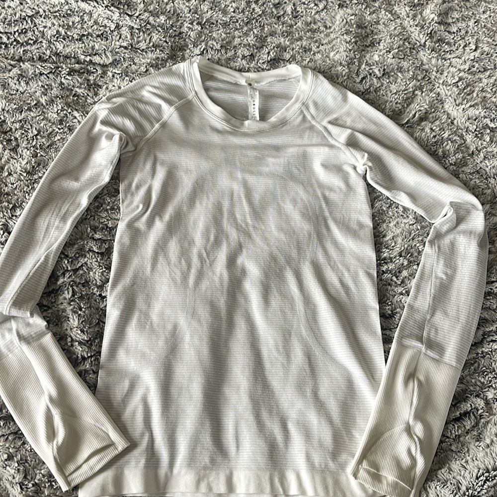 Lululemon White Swiftly Tech Long Sleeve size 4